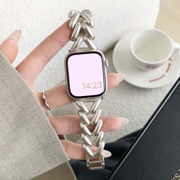 Apple Watch 44-45-42-49mm Metal Başak Desen Metal Kordon Starlight